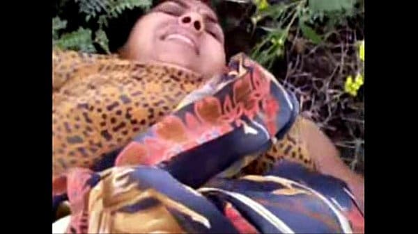 Rajasthani shy village girl outdoor fucked hard by young devar sex mms