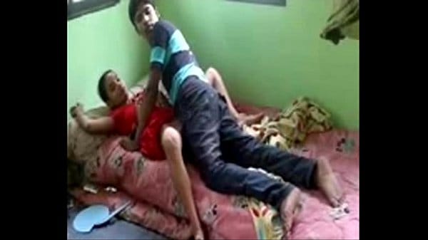 Desi hot indian bhabhi pussy fucking hard with her devar sex mms