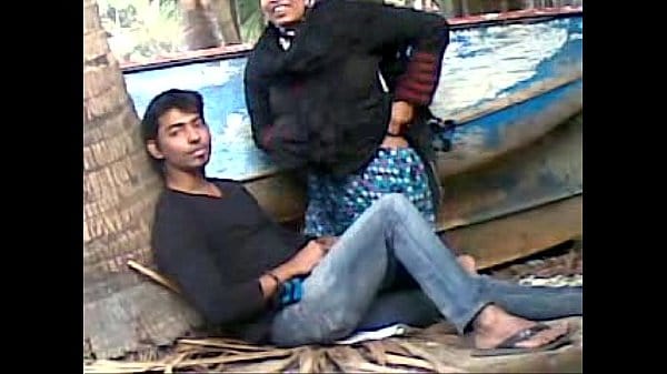 Gaziabad muslim hijab village bhabhi outdoor sex with next door guy