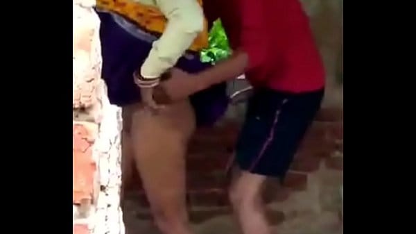 New Rajasthani Village Xvideo - Rajasthani naughty village bhabhi first time outdoor sex with young devar