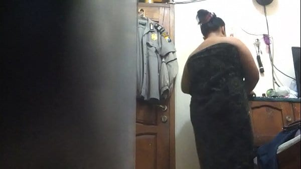 Big ass step mom caught nude at home using hidden cam sex