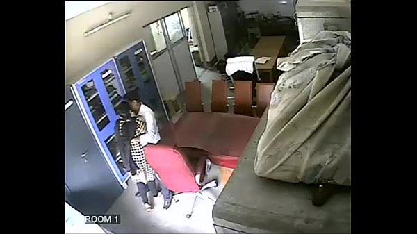 Desi hot school teacher fucked hard by office peon