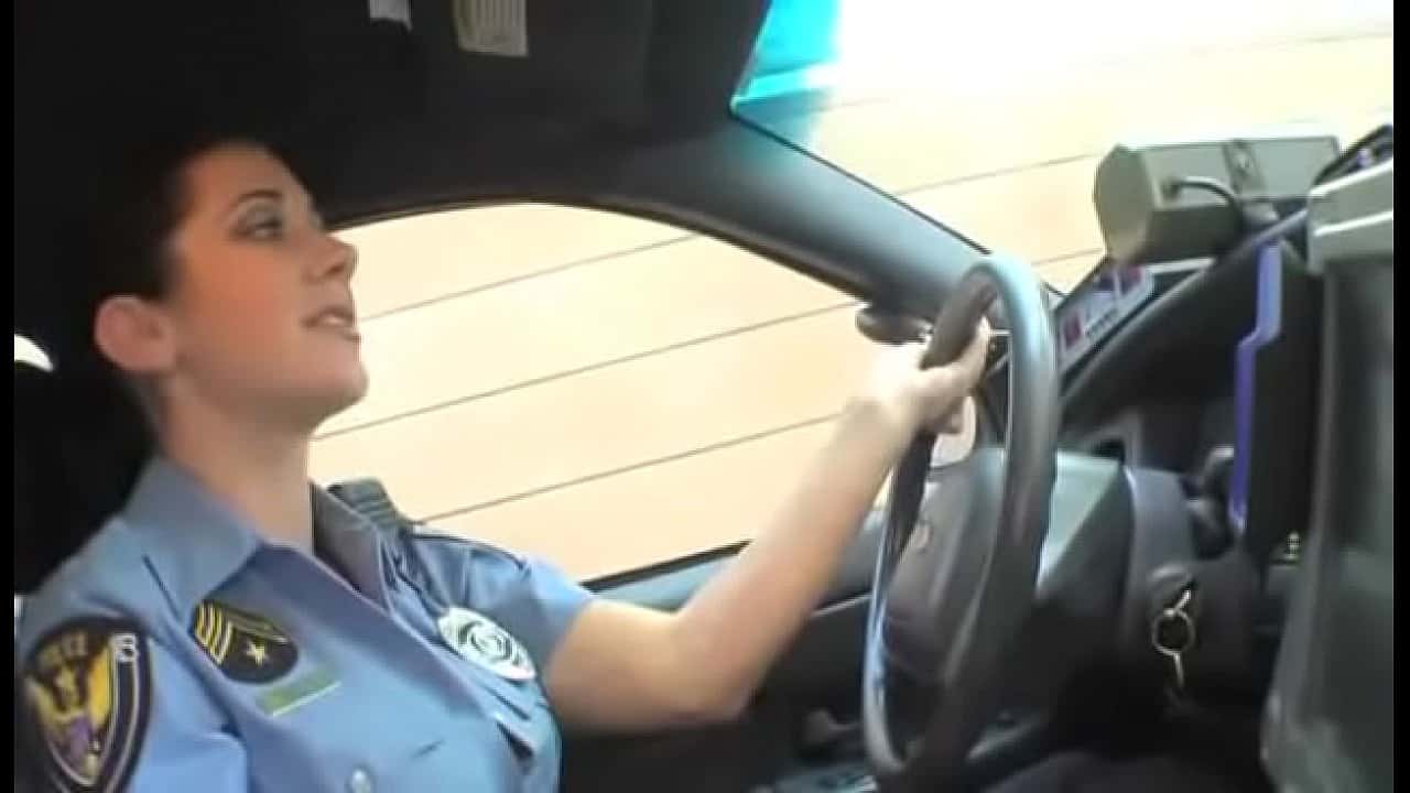 Female police officer gets xnxx fucked hard by big cock