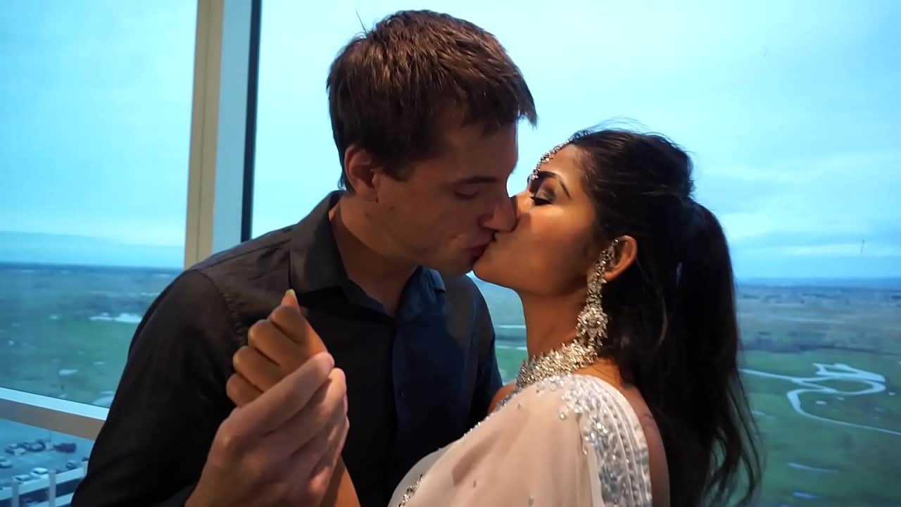 Kiss Huge White Cock - Indian desi porn star maya kiss and hard suck man white big cock