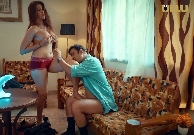 Aadhi Gharwali 2025 Ullu Hindi Hot Web Series Episode 4