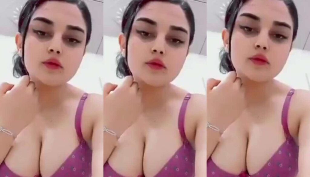 Xhamster Desi Lady Showing Boobs and Pussy